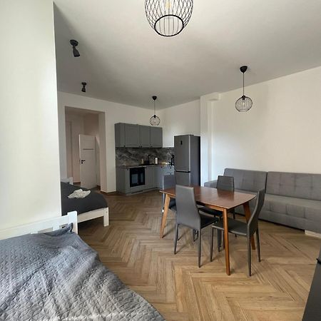 Apartamenty Kamienica Centrum - 1 Maja لوبين المظهر الخارجي الصورة